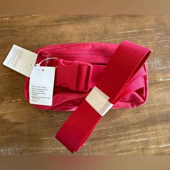 Lululemon Everywhere Belt Bag 1L Cherry Mist Fanny Pack Crossbody Designer New - Picture 13 of 16